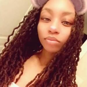 Meet your Posher, Nelsha